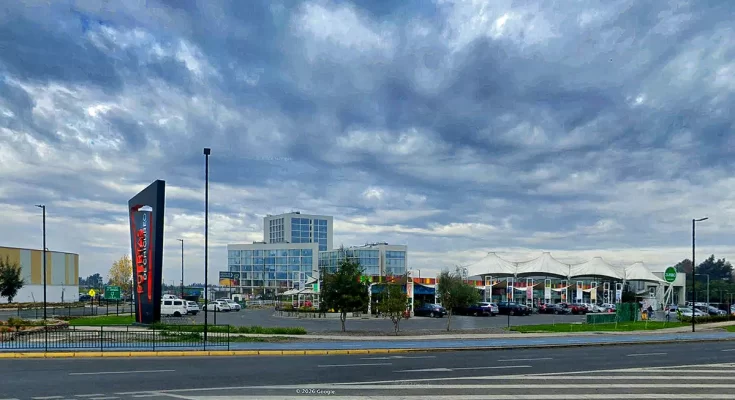 Centro Comercial Puertas de Chicureo