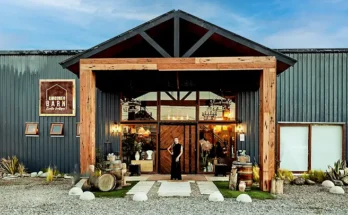 Chicureo Barn